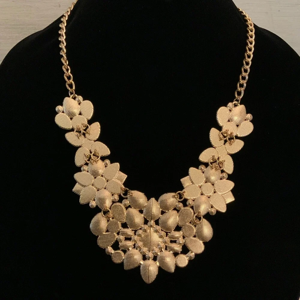 Colorful Faux Gemstone/Rhinestone Collar Bib Statement Necklace 18-20.5